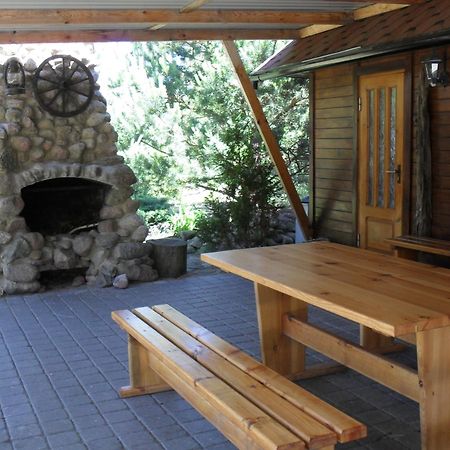 Bernāti 阿特玛塔斯旅馆酒店 外观 照片